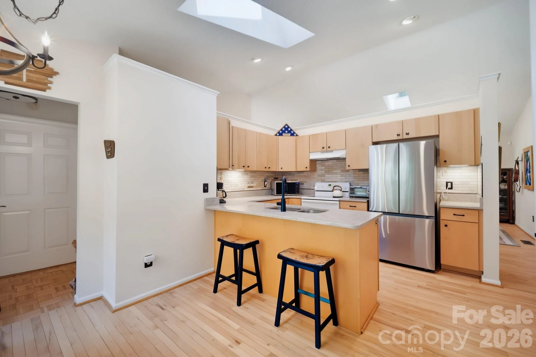 553 Soquili Drive - Photo 6