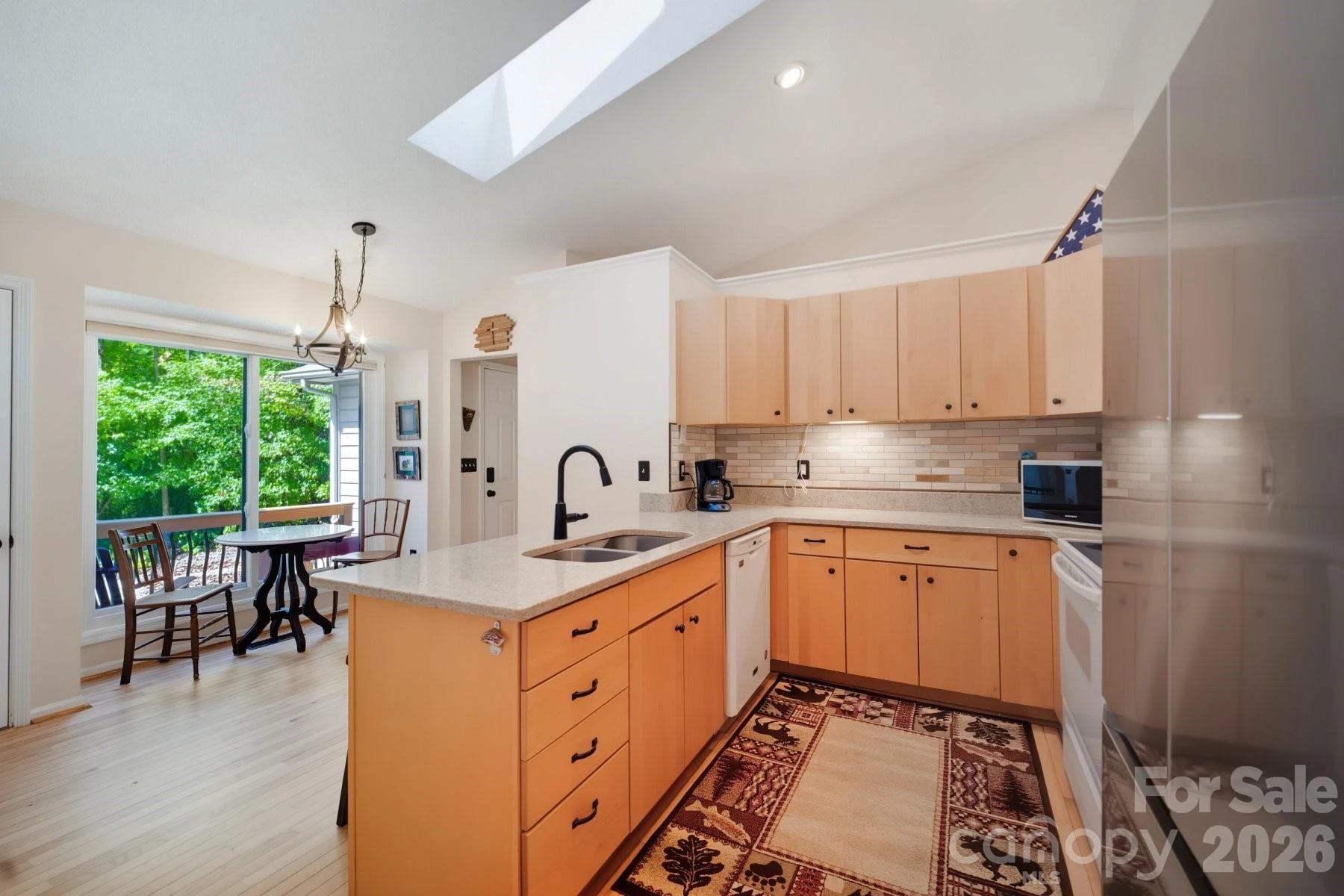 553 Soquili Drive - Photo 7