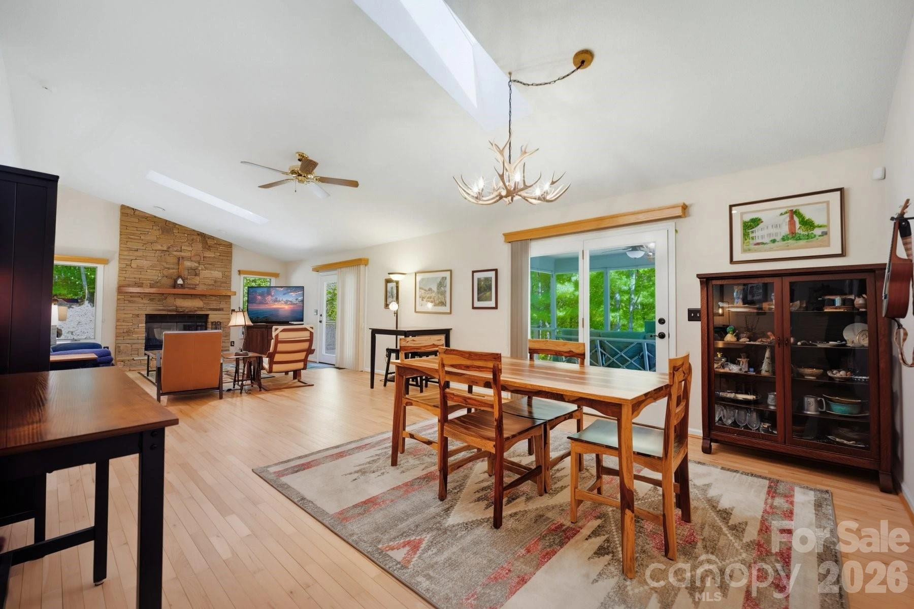 553 Soquili Drive - Photo 10