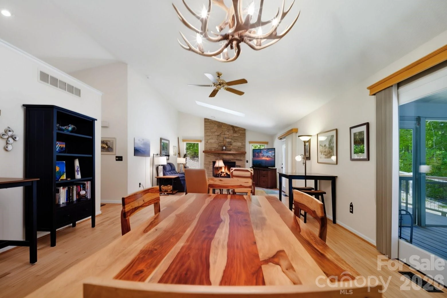 553 Soquili Drive - Photo 11