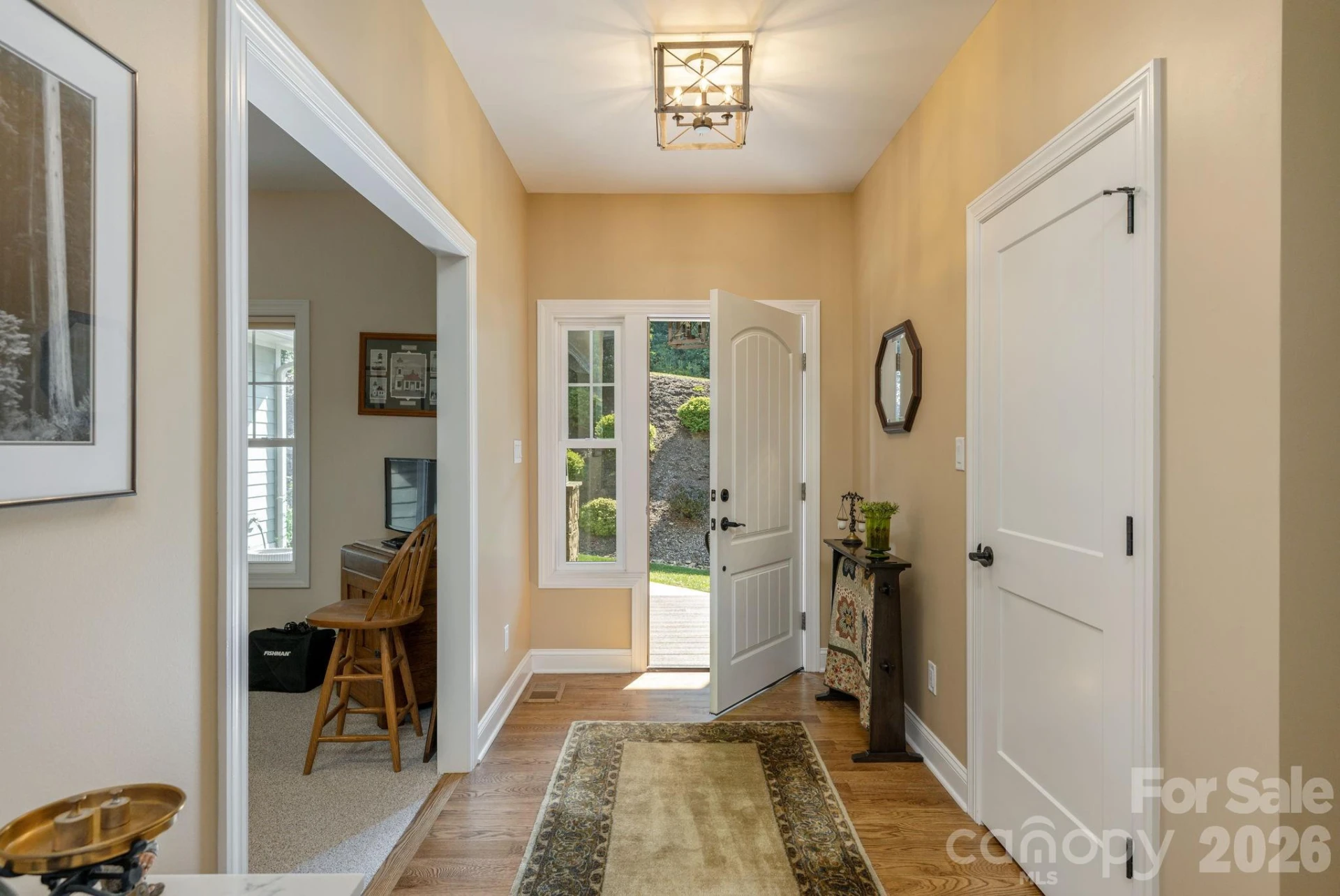 8 MANORWOOD Court - Photo 3