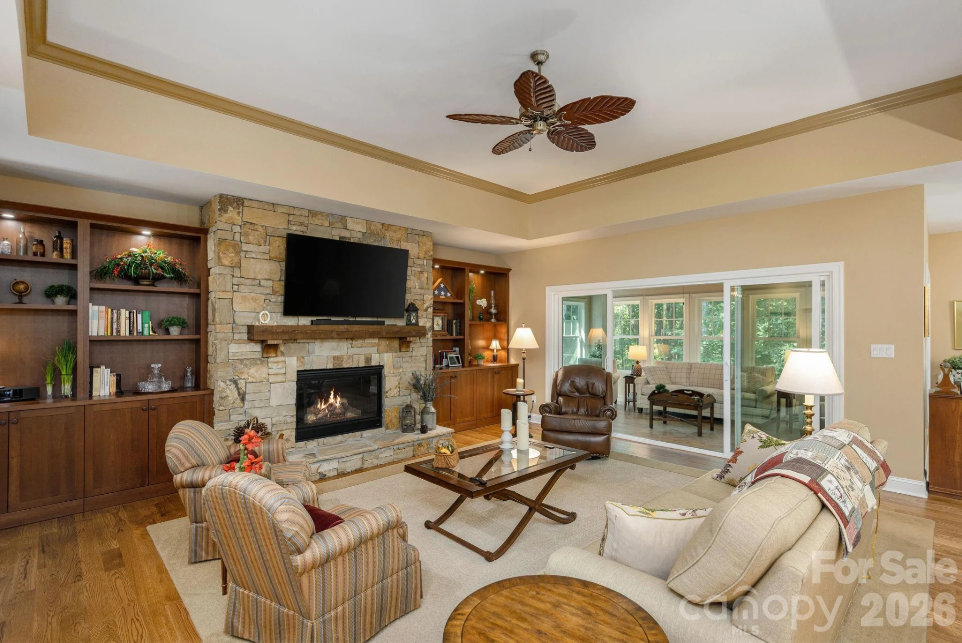 8 MANORWOOD Court - Photo 6
