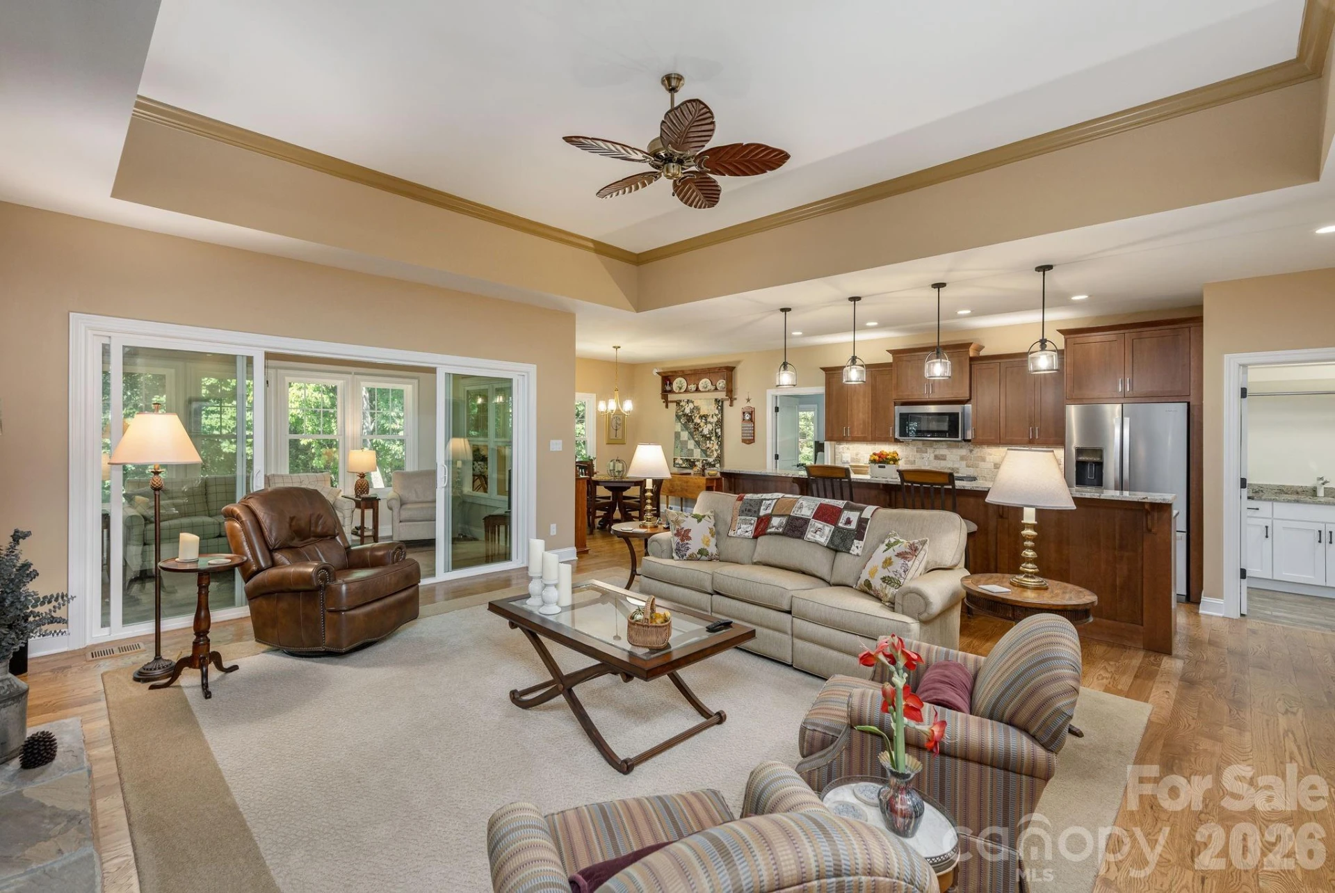 8 MANORWOOD Court - Photo 7