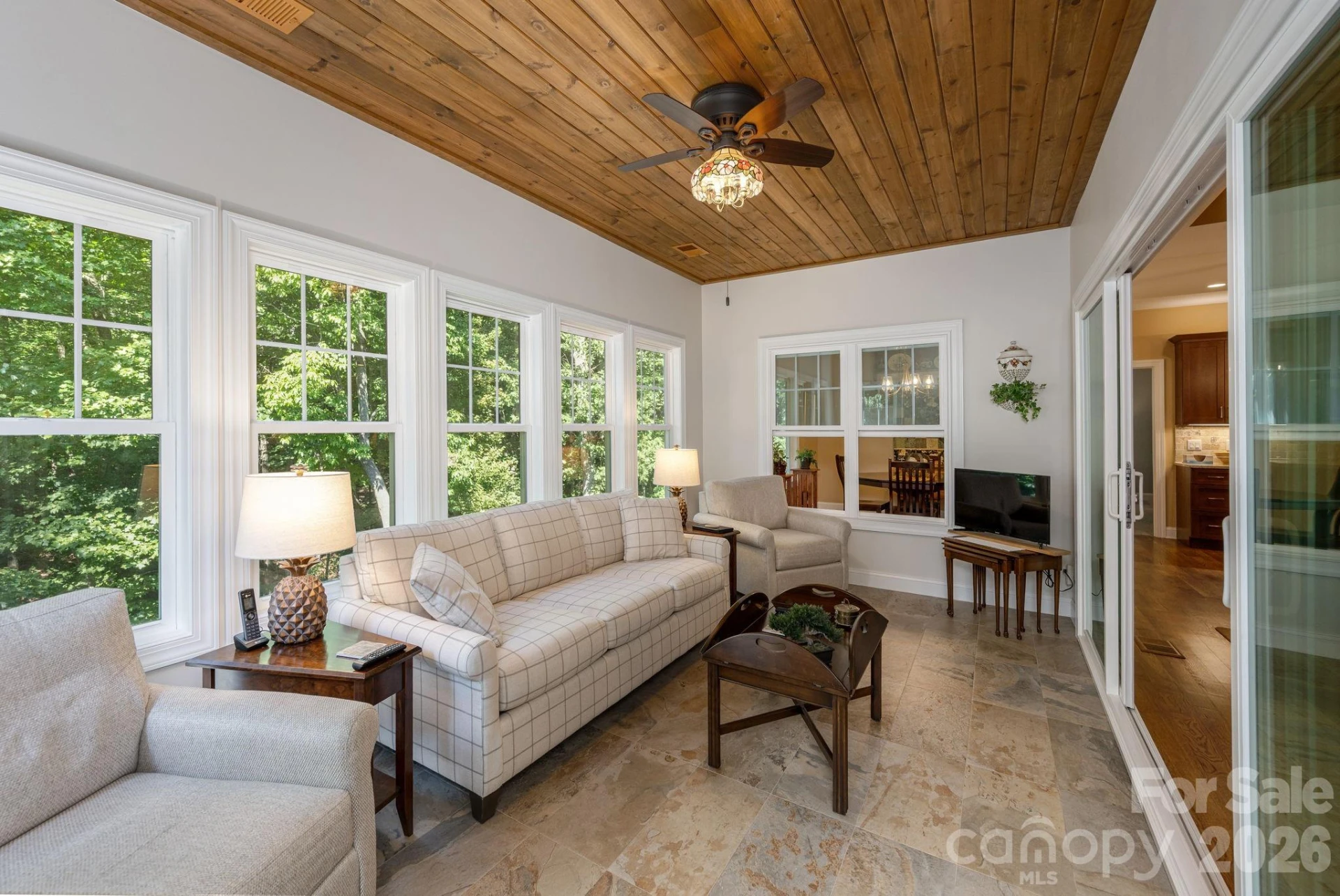 8 MANORWOOD Court - Photo 8
