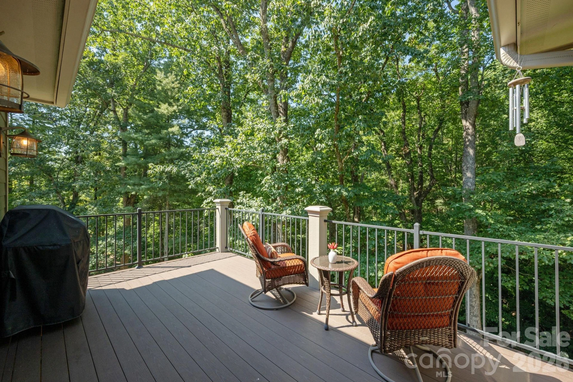 8 MANORWOOD Court - Photo 10