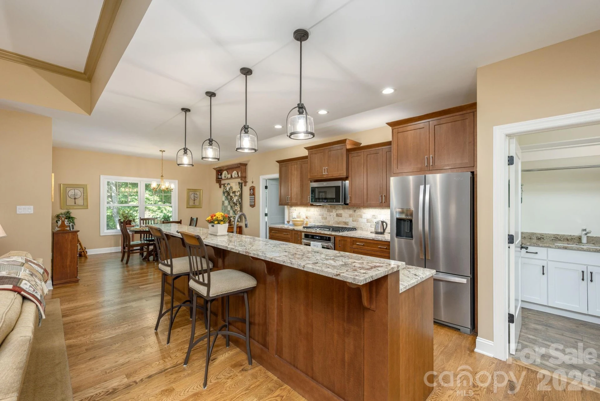 8 MANORWOOD Court - Photo 15