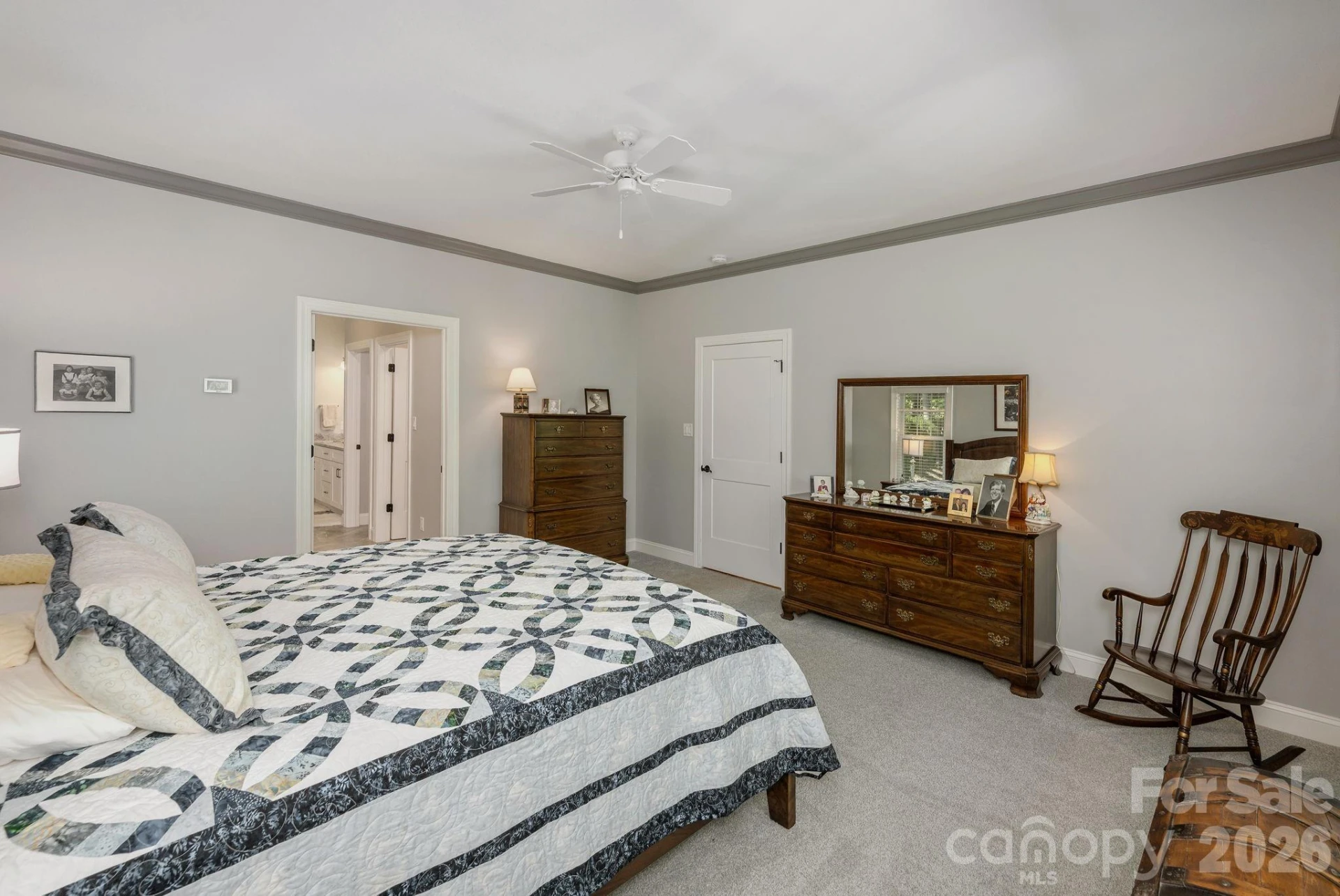 8 MANORWOOD Court - Photo 22
