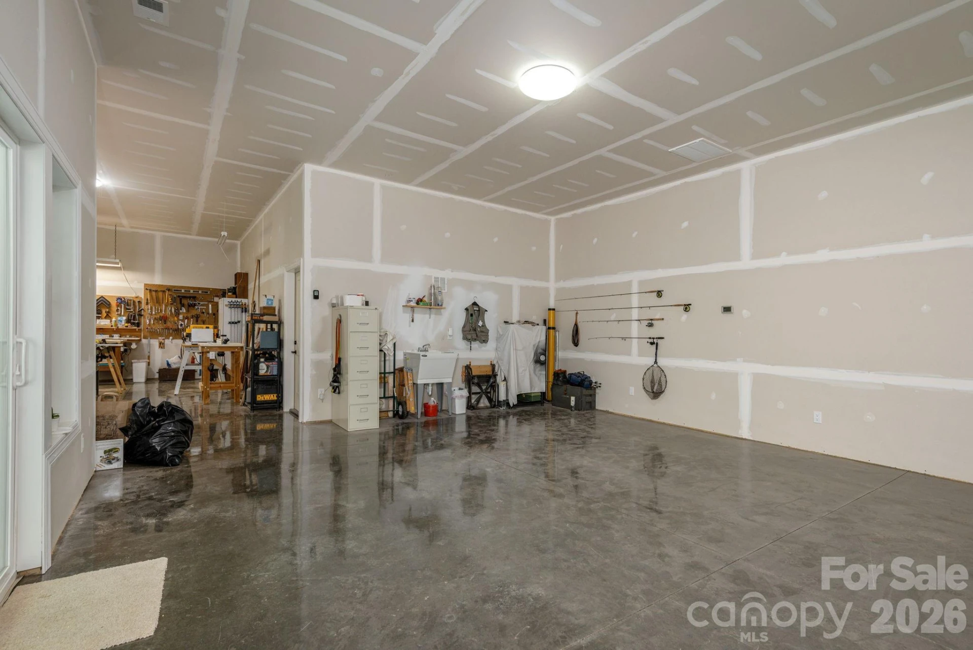 8 MANORWOOD Court - Photo 34