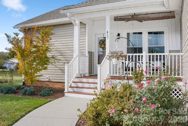 457 Riverwind Drive, Hendersonville, NC, 28739