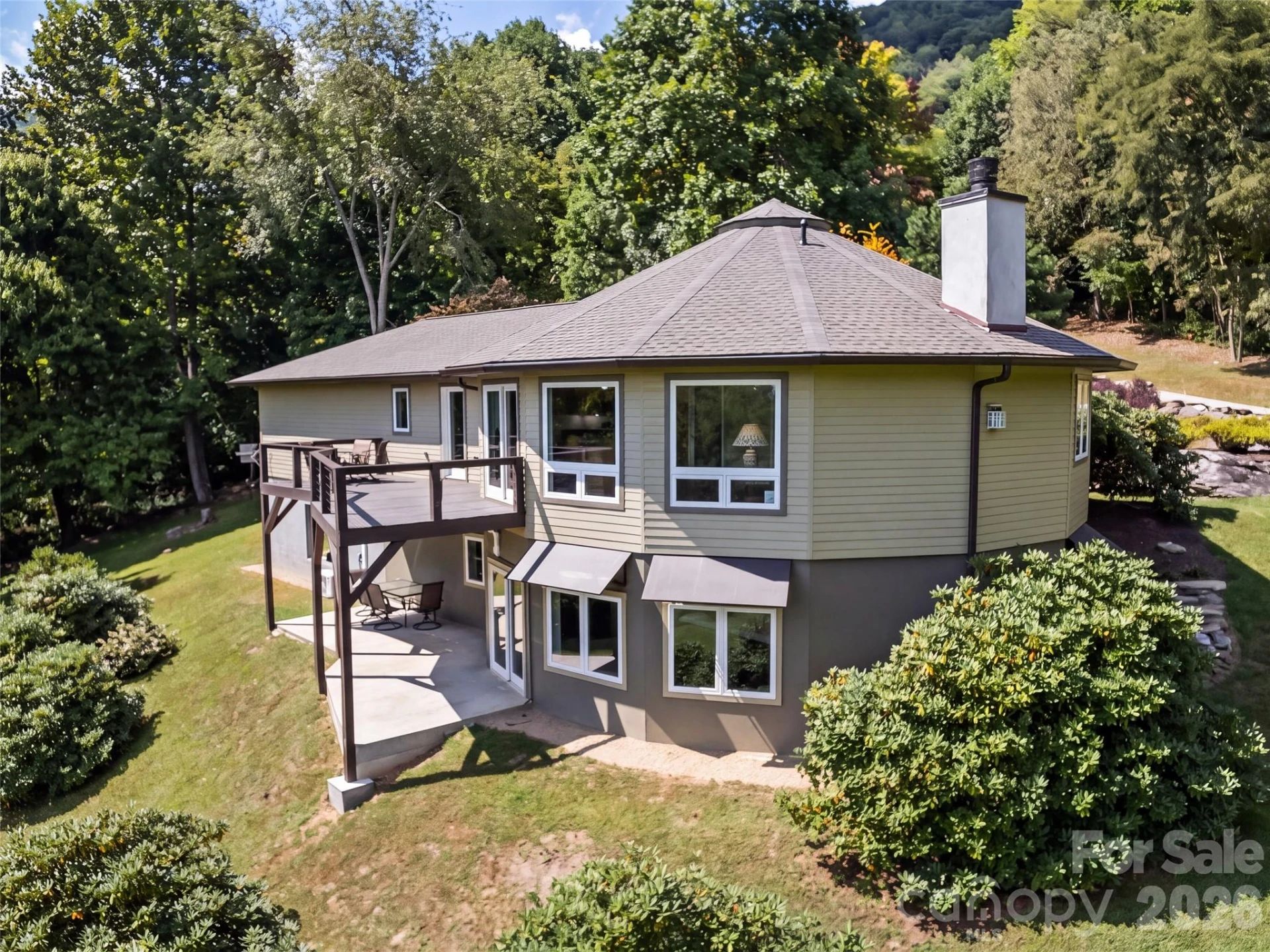 555 Live Oak Loop - Photo 3