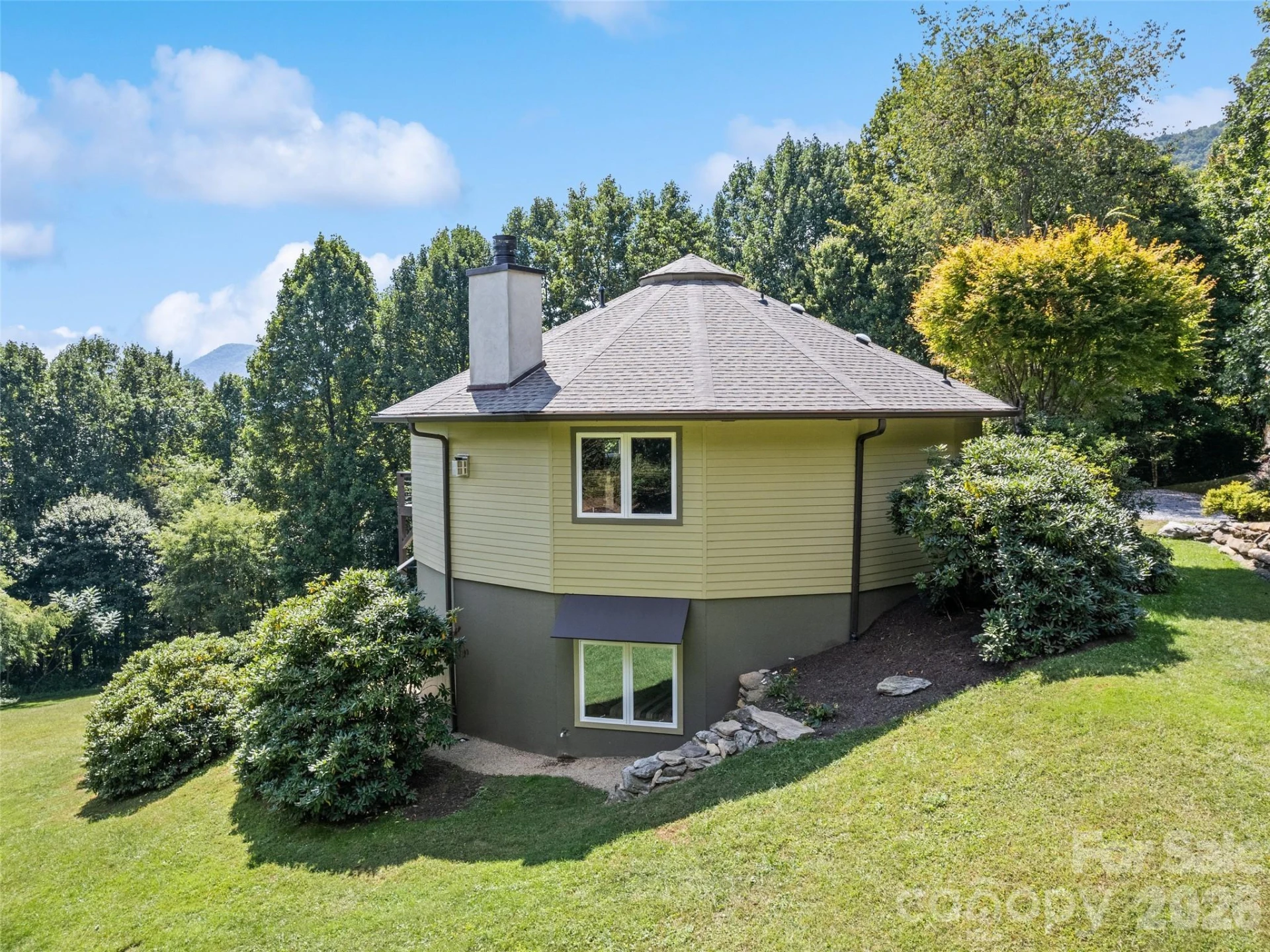 555 Live Oak Loop - Photo 4