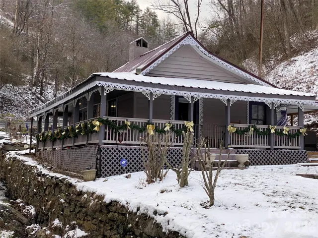 300 N Main Street, Marshall, NC, 28753