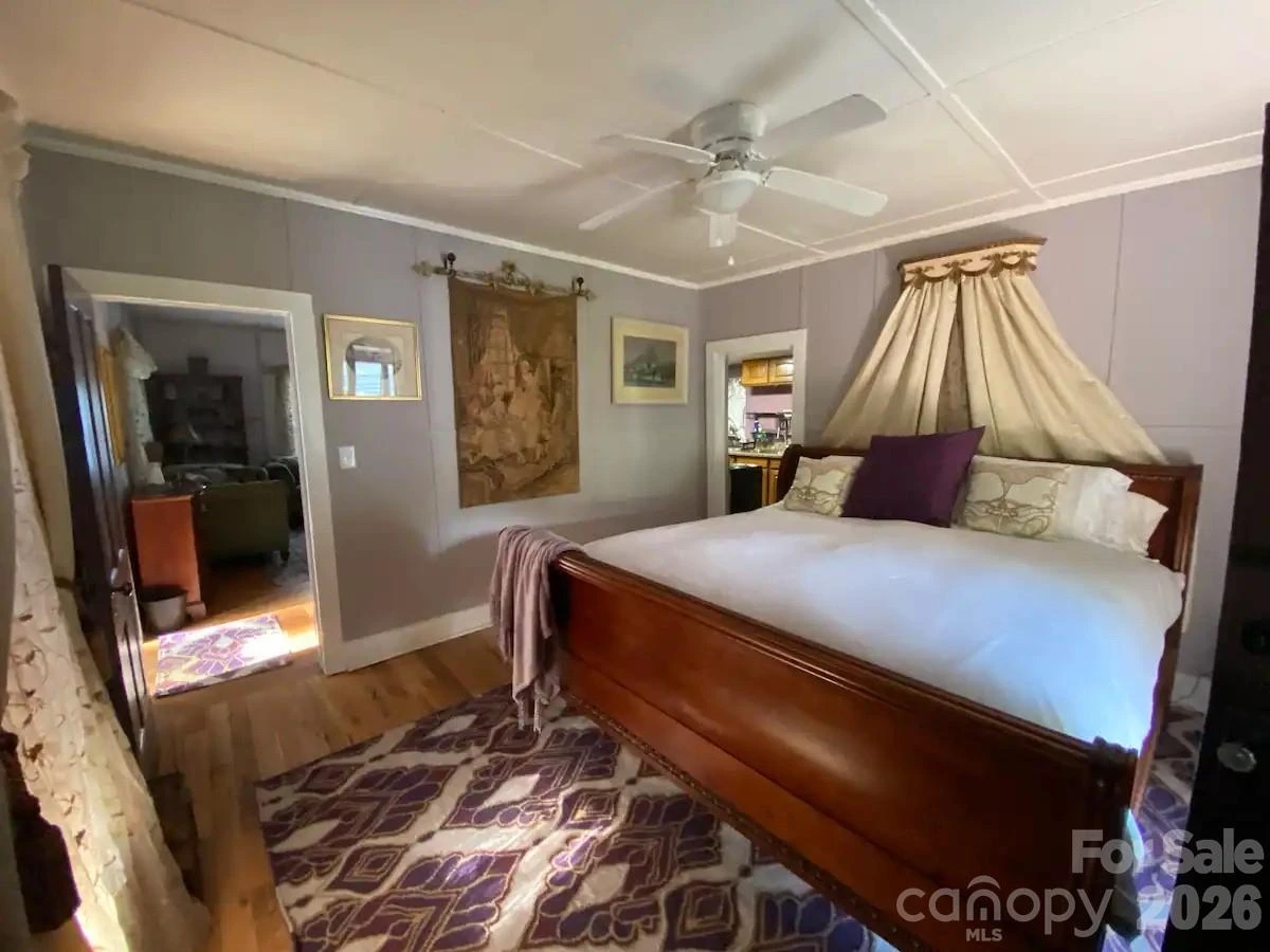 300 N Main Street - Photo 7