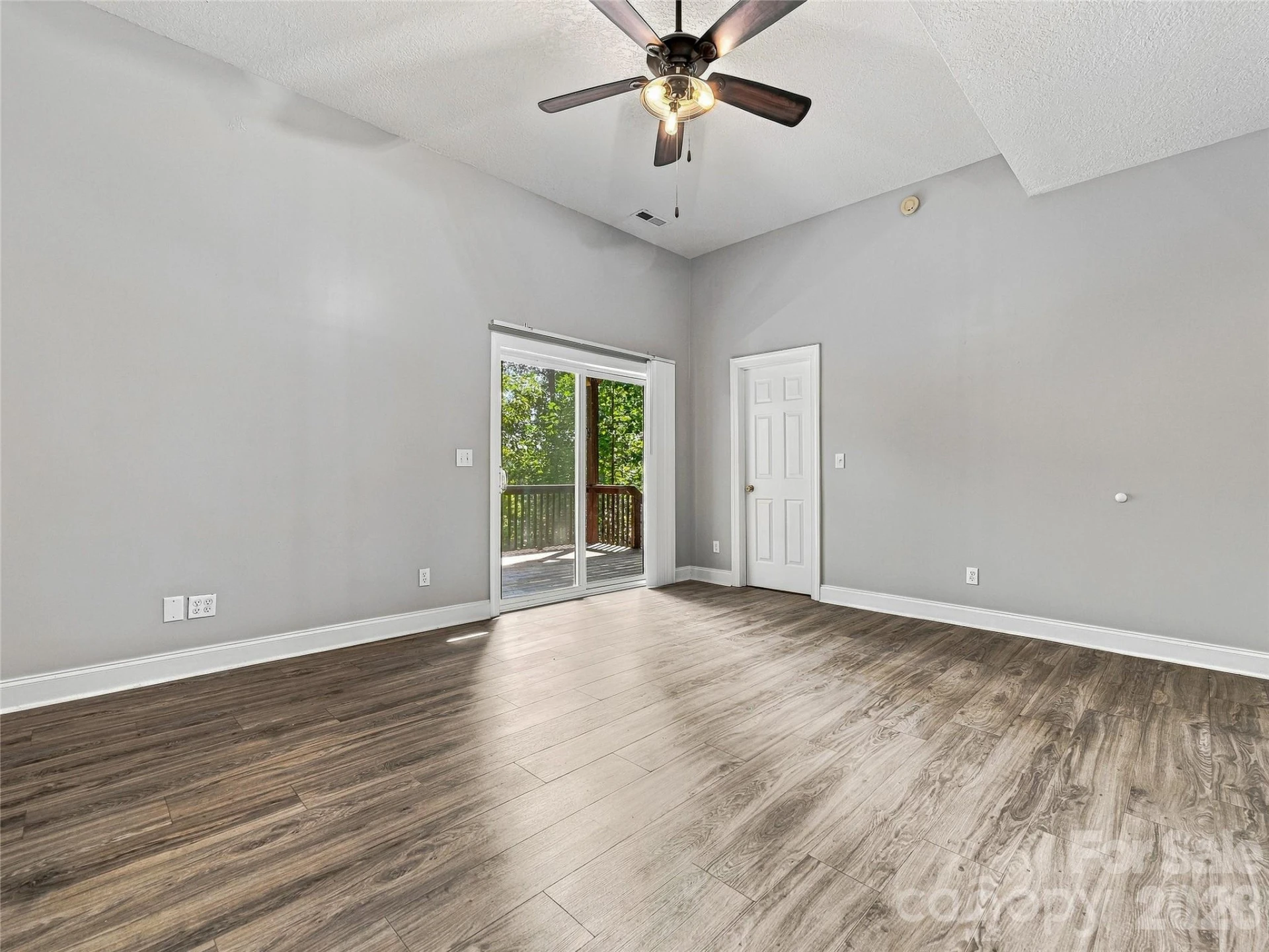 57 Mount Royal Drive - Photo 27