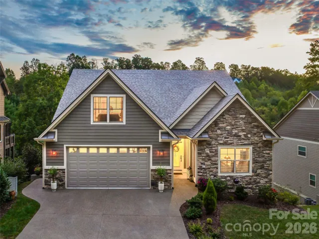 158 Narrows Run Loop, Hendersonville, NC, 28791