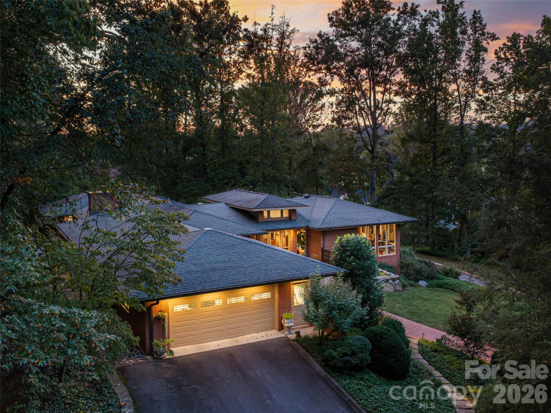 57 Stuyvesant Road - Photo 2