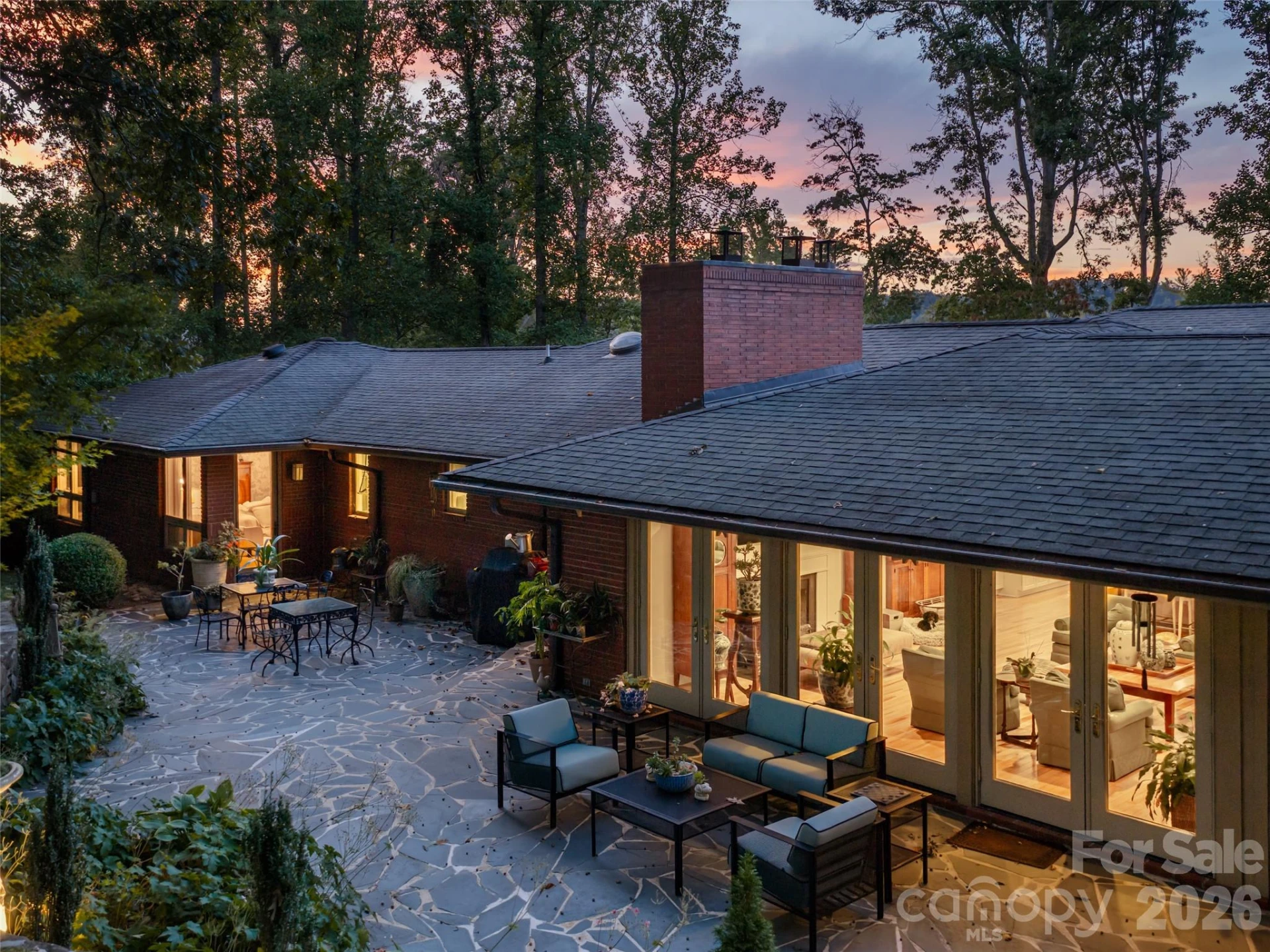 57 Stuyvesant Road - Photo 3