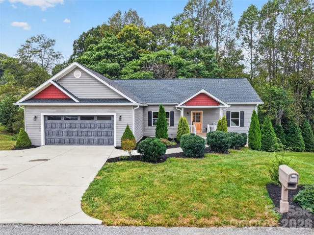 308 Beck Creek Circle, Flat Rock, NC, 28731
