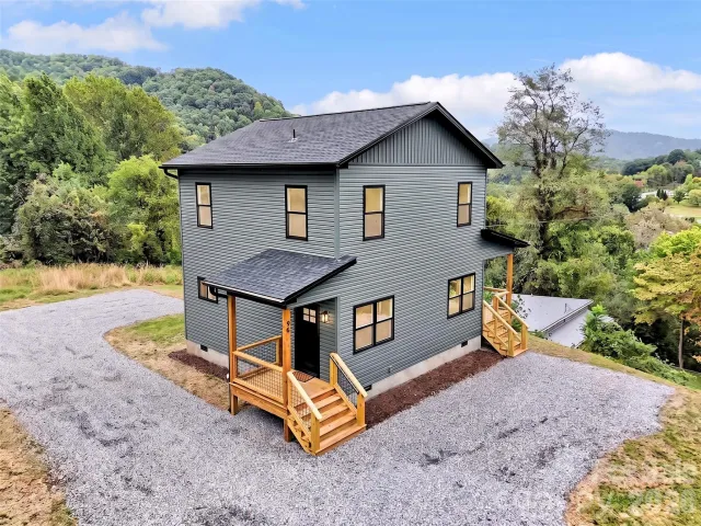 98 Mcelroy Street, Waynesville, NC, 28786