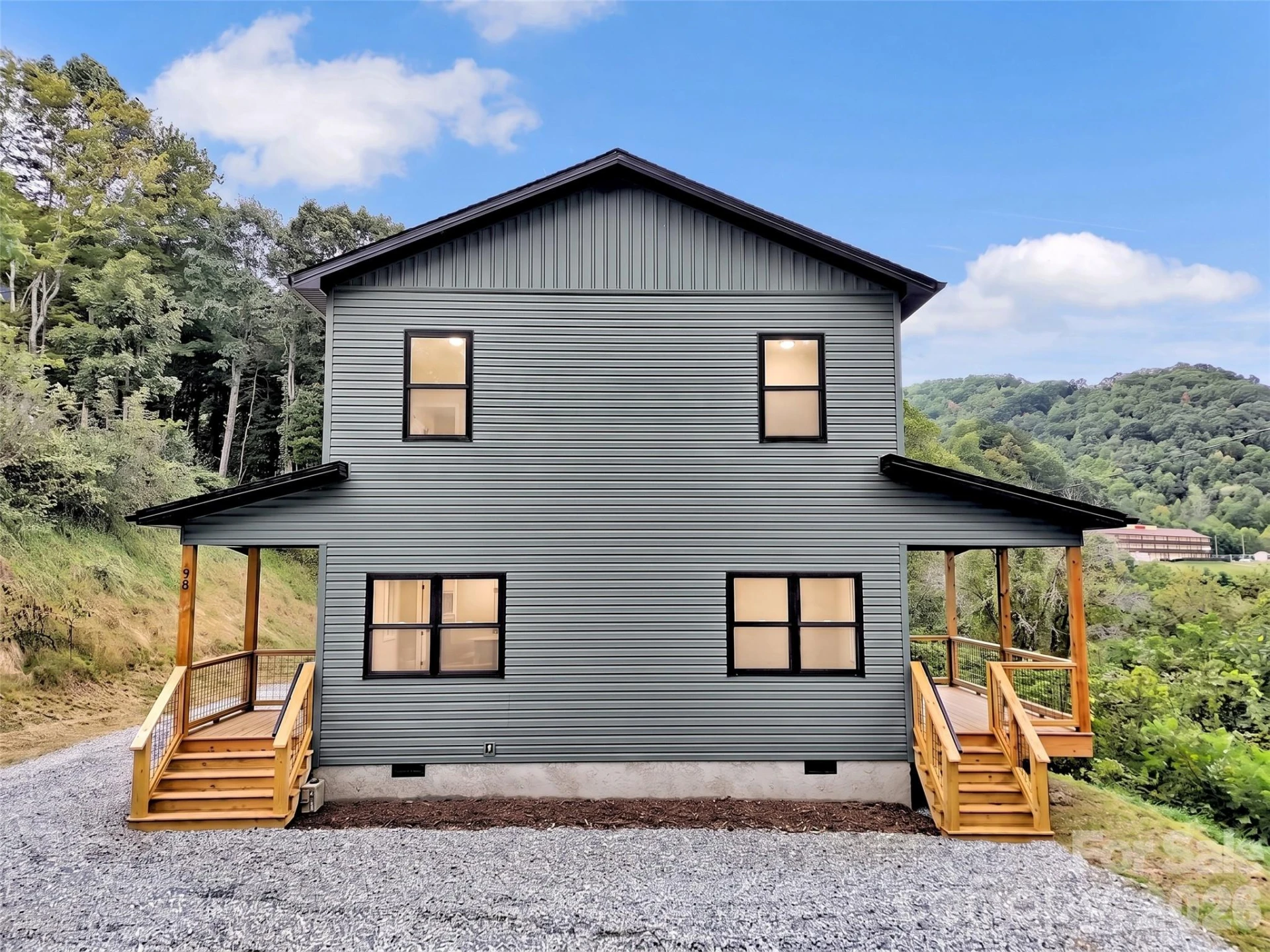 98 Mcelroy Street - Photo 3