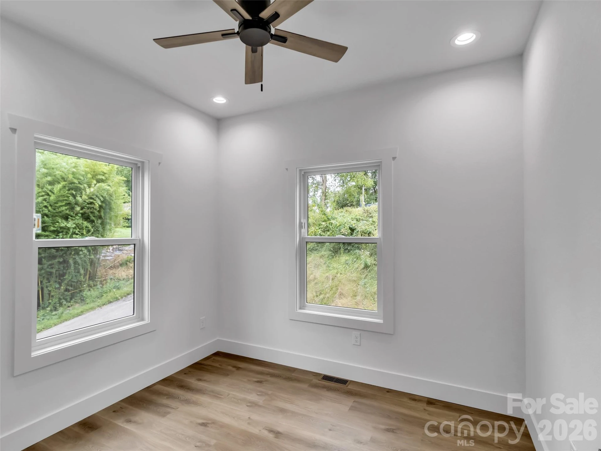98 Mcelroy Street - Photo 35