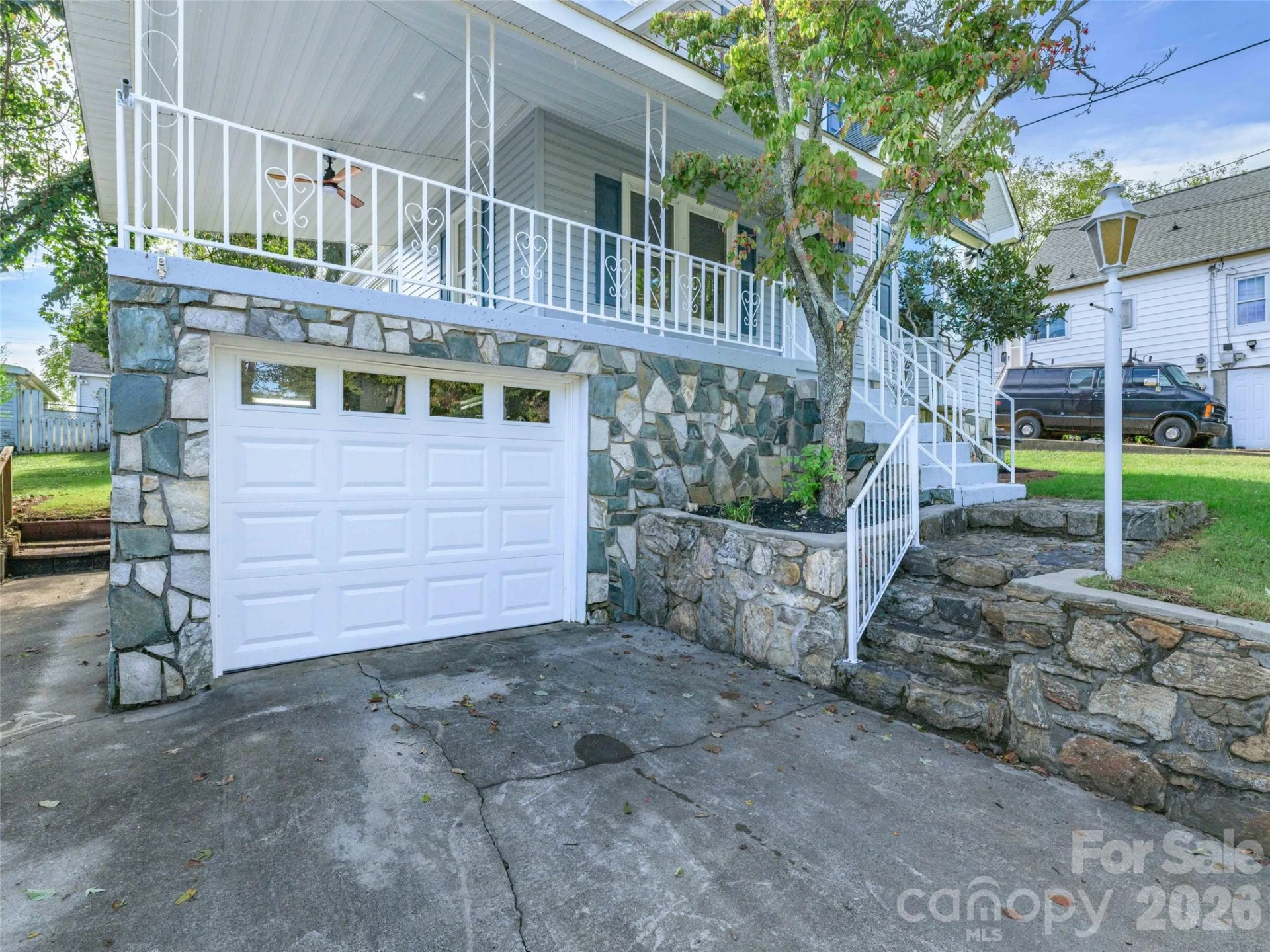 135 Patton Avenue - Photo 3