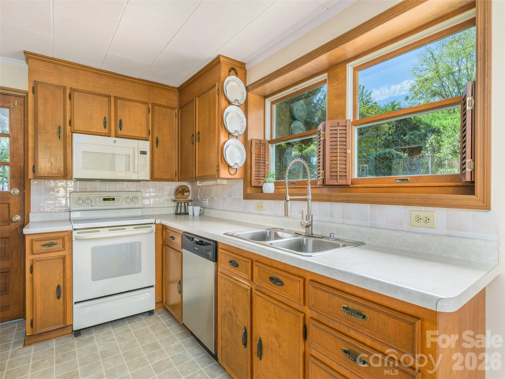 135 Patton Avenue - Photo 11