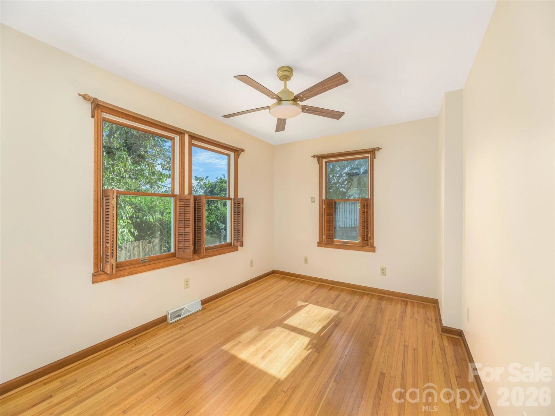 135 Patton Avenue - Photo 16