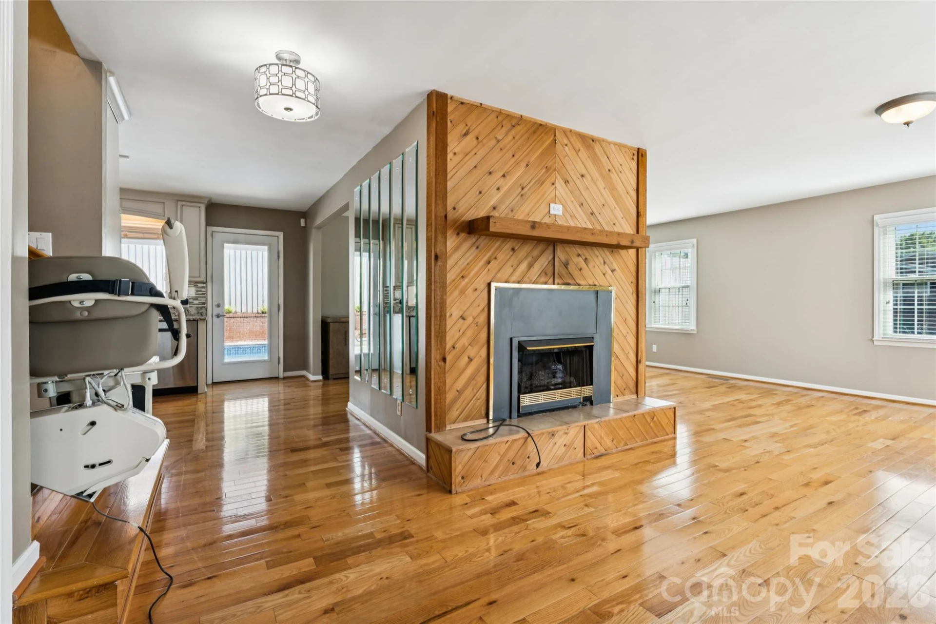 7 Indian Trail Road - Photo 4