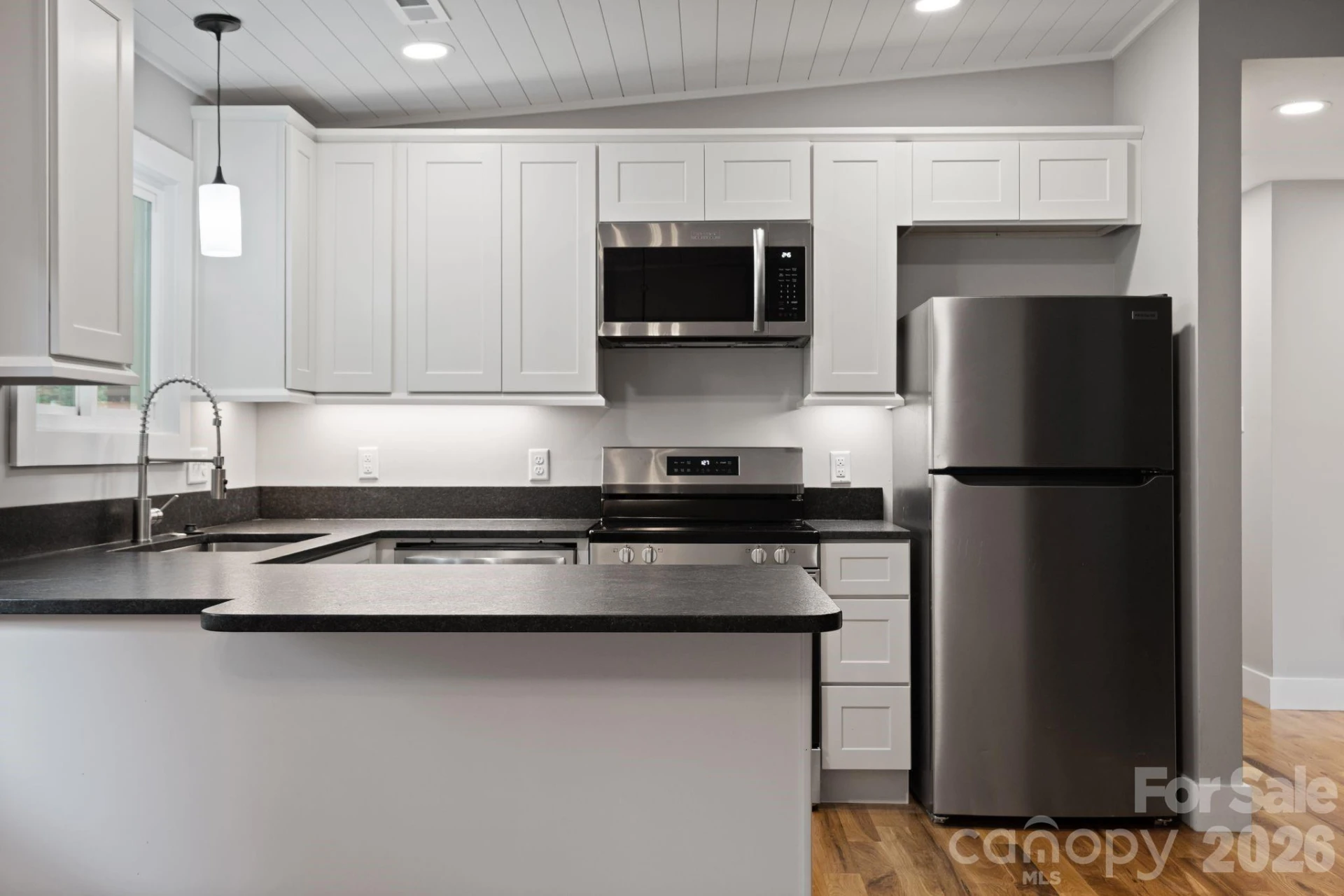 65 Dogwood Grove - Photo 6