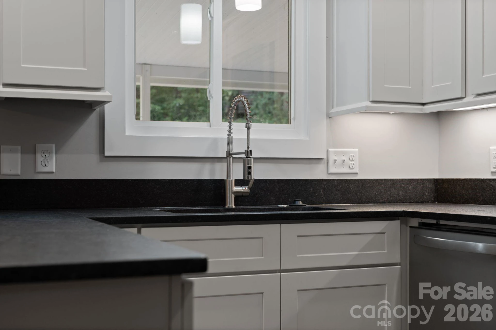 65 Dogwood Grove - Photo 8