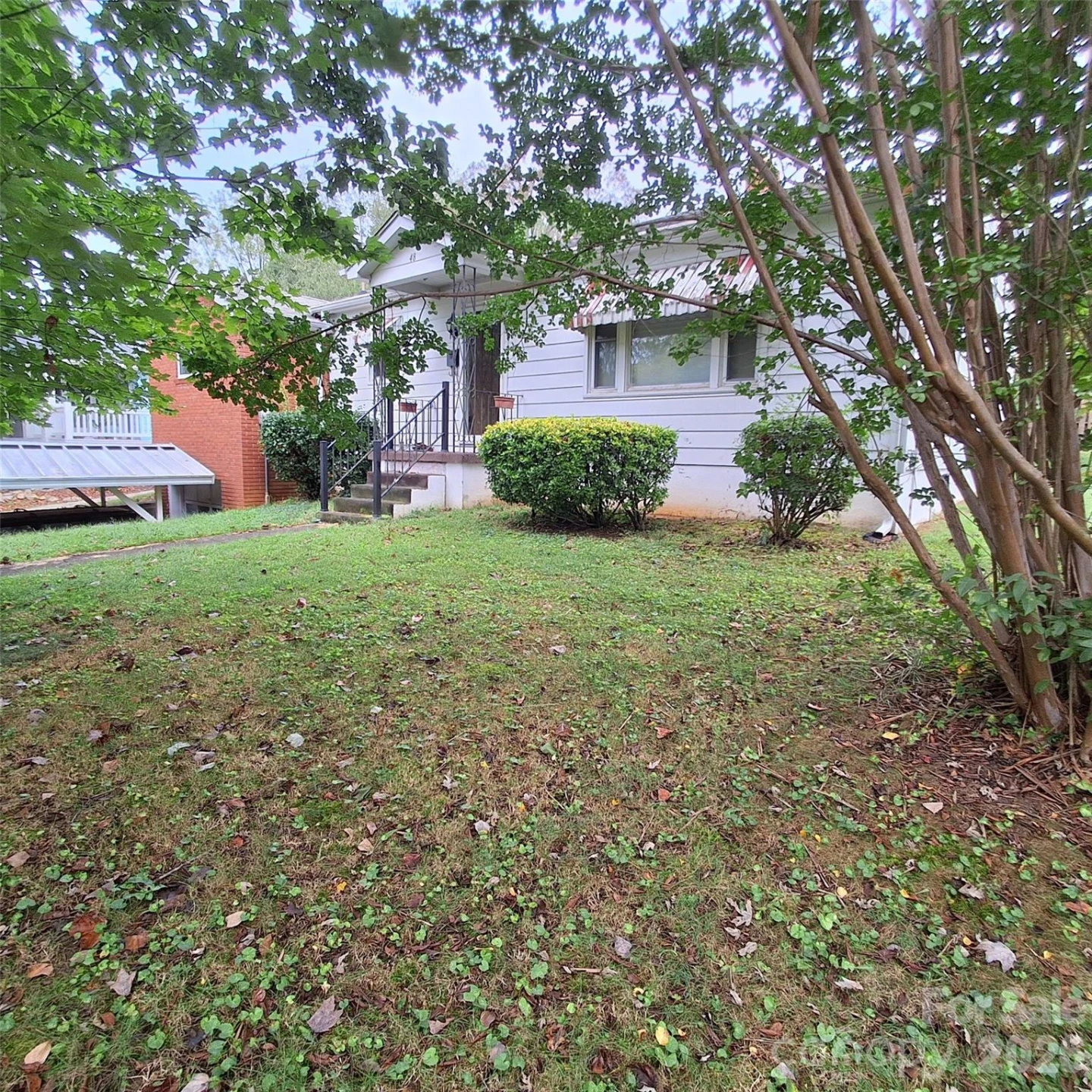 48 Westgate Road - Photo 2