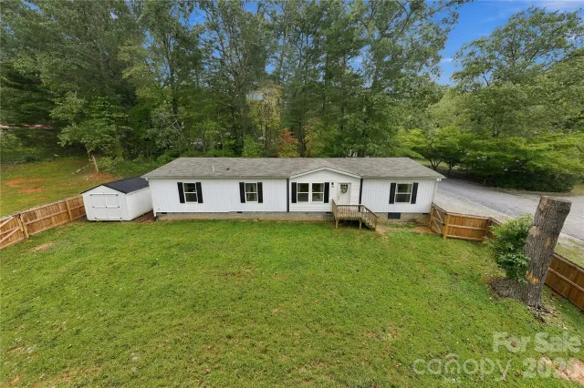 371 Piney Ridge Drive, Hendersonville, NC, 28791