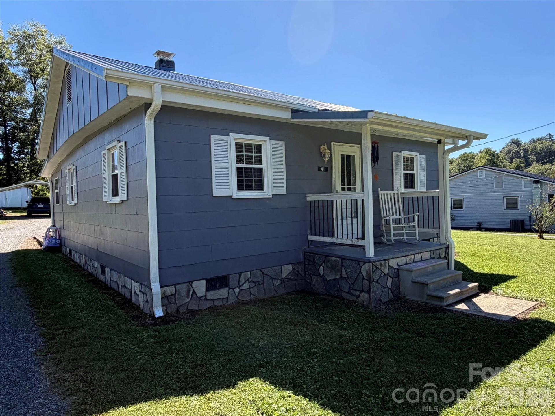 41 Whitner Drive - Photo 2