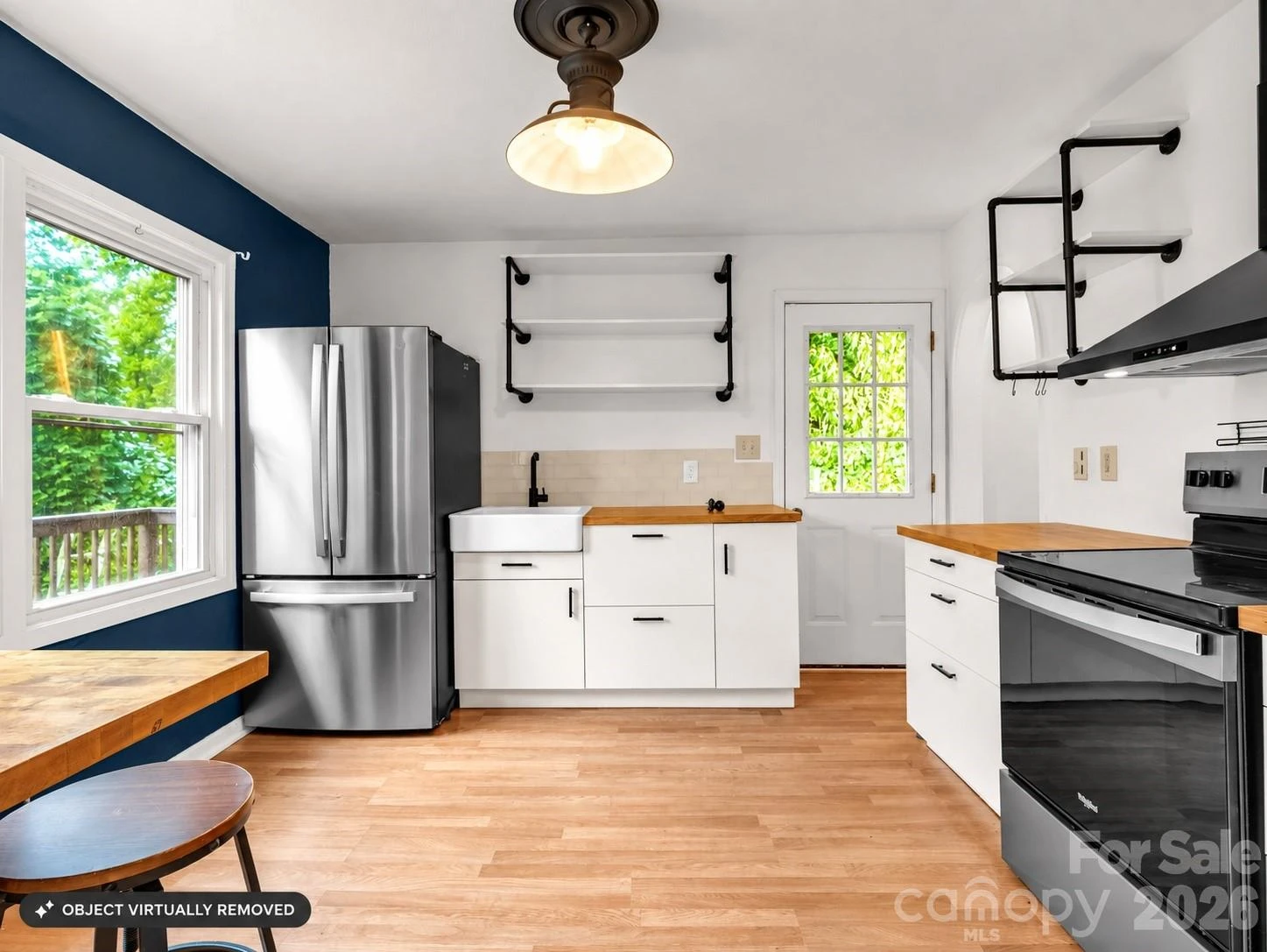 697 Courtney Drive - Photo 2