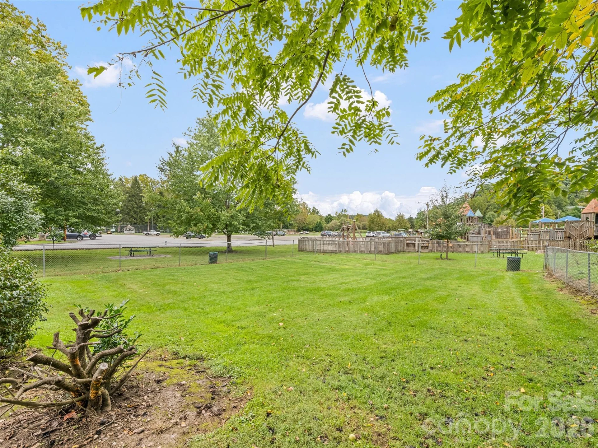 102 W Marshall Street - Photo 7