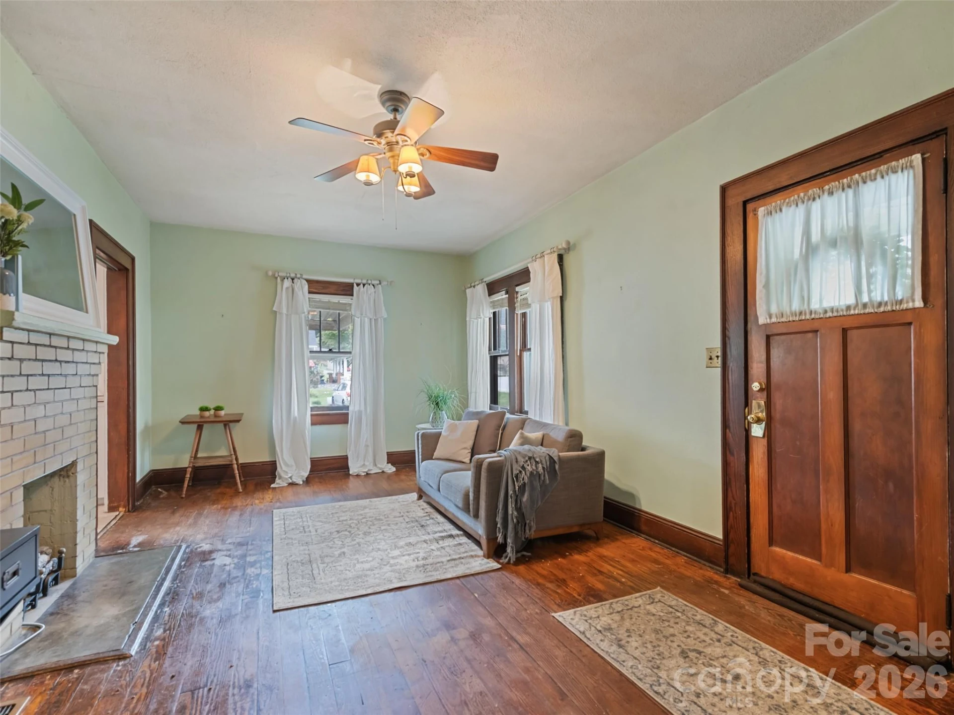 102 W Marshall Street - Photo 14