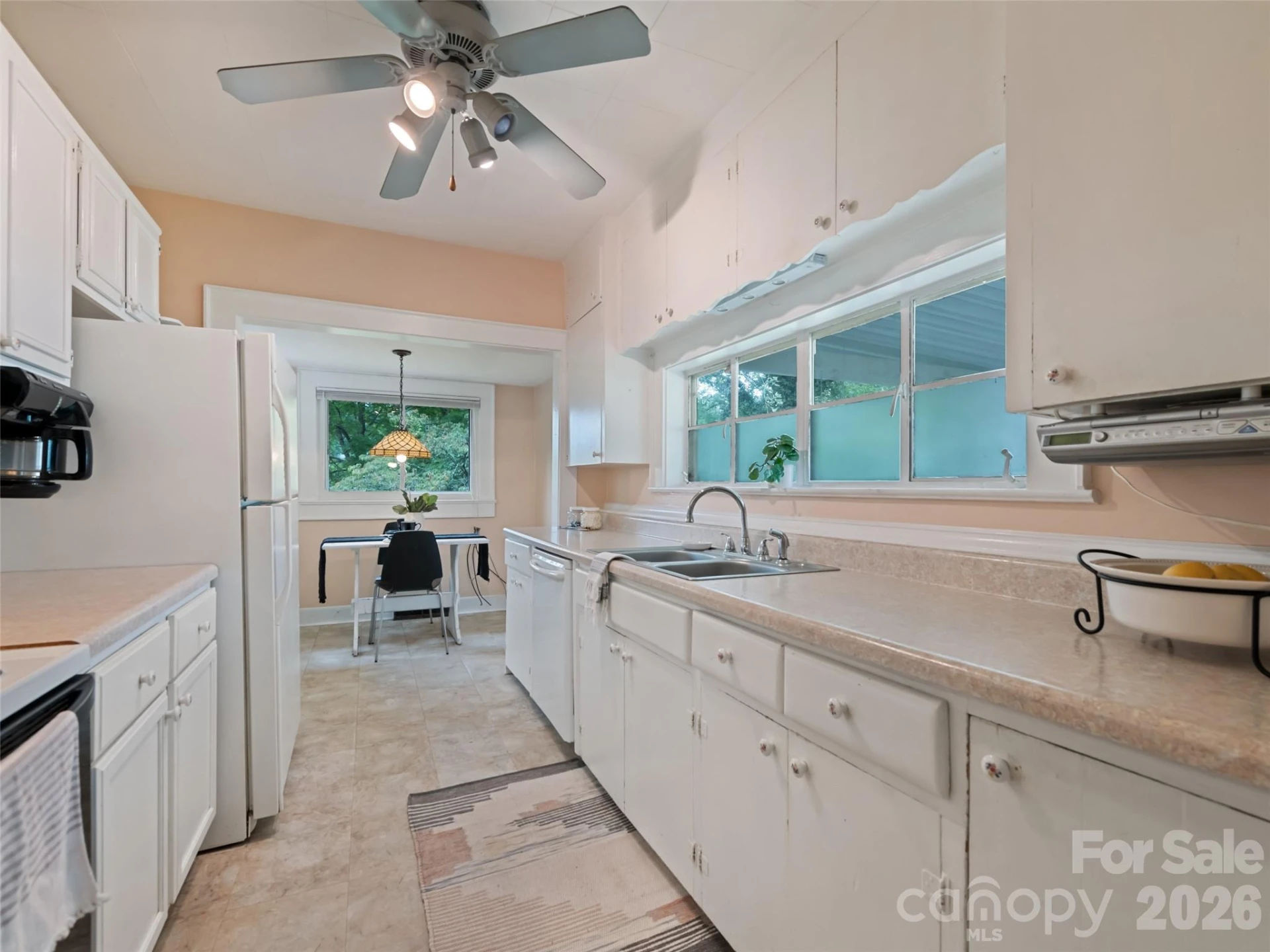 102 W Marshall Street - Photo 18