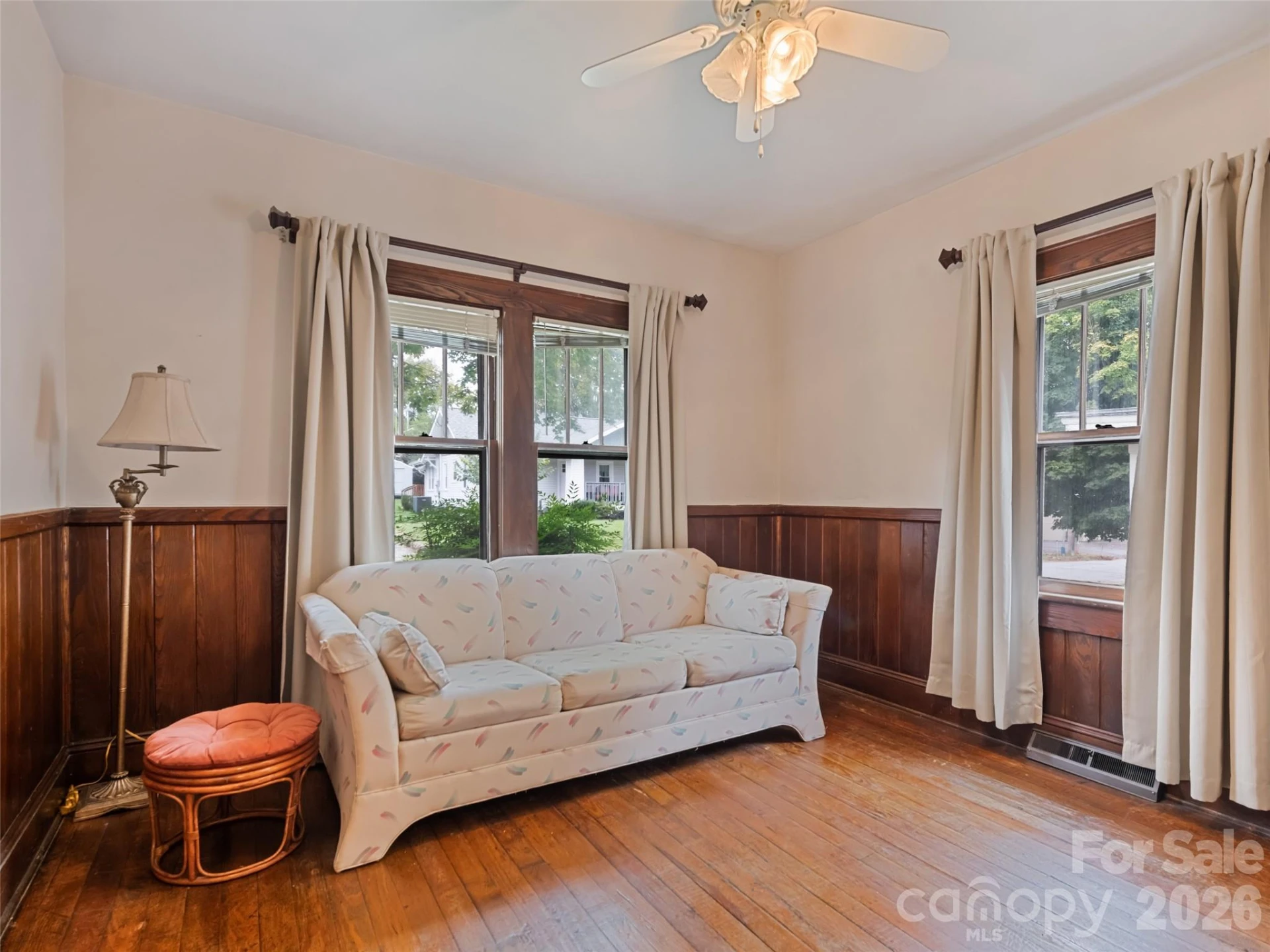 102 W Marshall Street - Photo 22