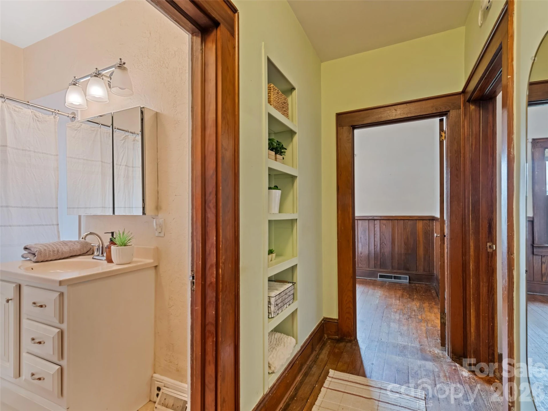 102 W Marshall Street - Photo 25