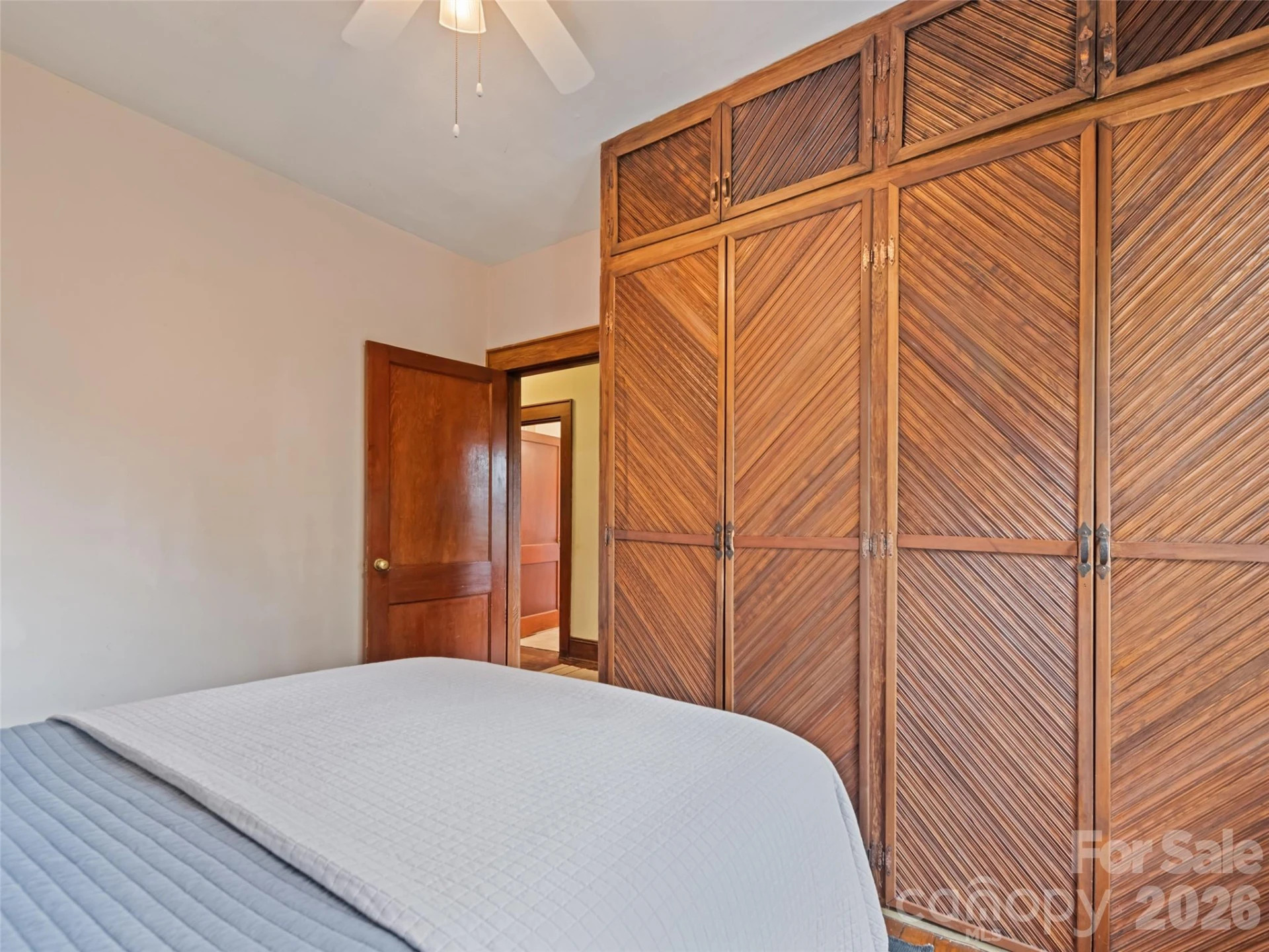 102 W Marshall Street - Photo 29