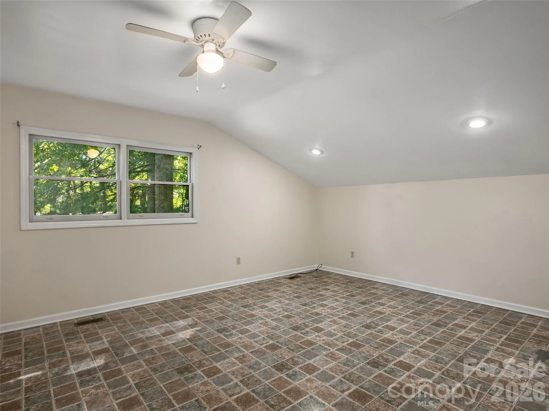 623 Owensby Road - Photo 31