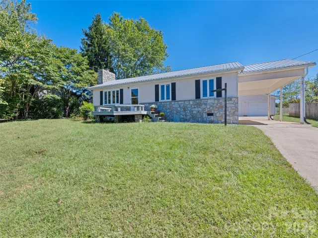 158 Candlelight Circle, Clyde, NC, 28721