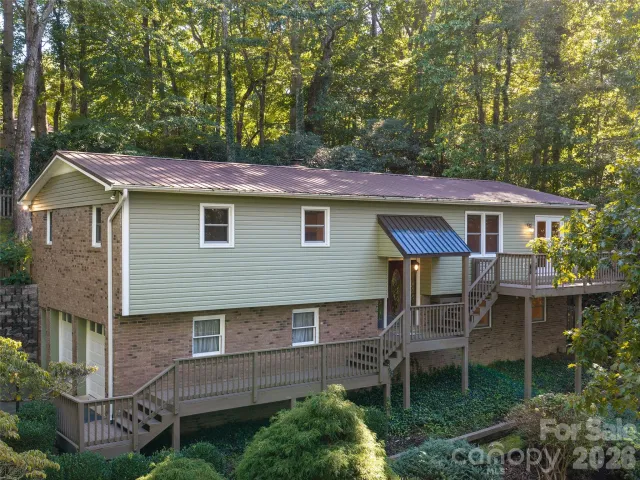 172 Long John Drive, Hendersonville, NC, 28791