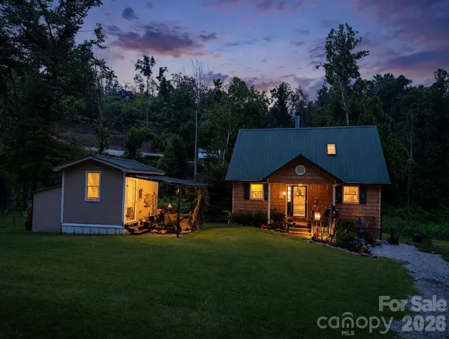 67 Alan Retreat Road, Hendersonville, NC, 28792