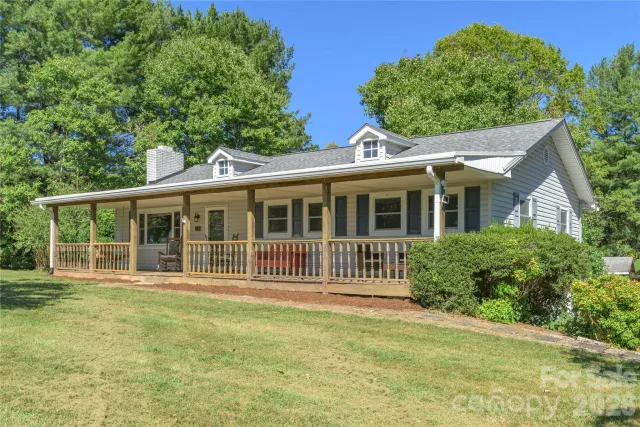 550 Enka Lake Road, Candler, NC, 28715