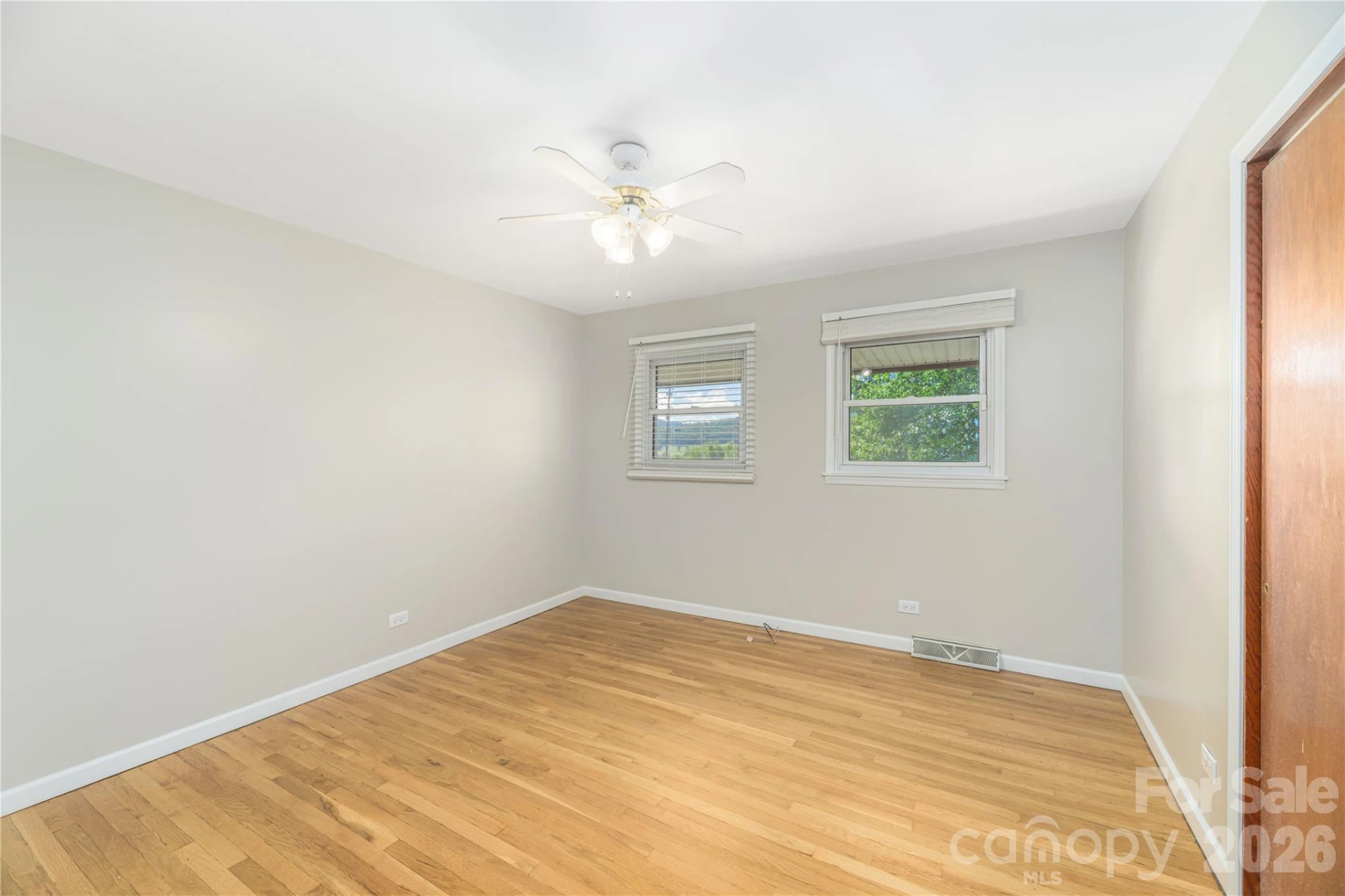 550 Enka Lake Road - Photo 16