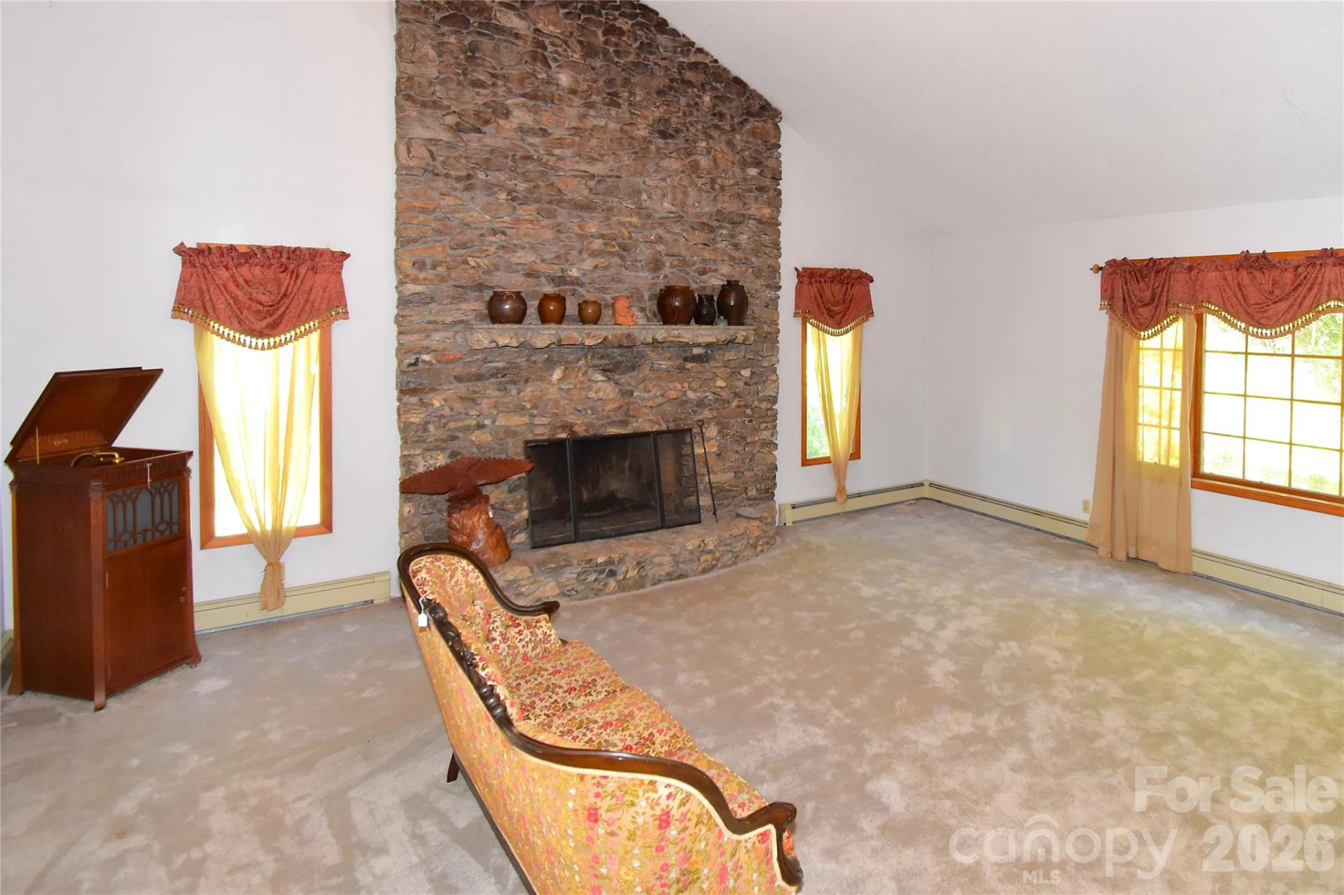 586 Justice Ridge Road - Photo 2