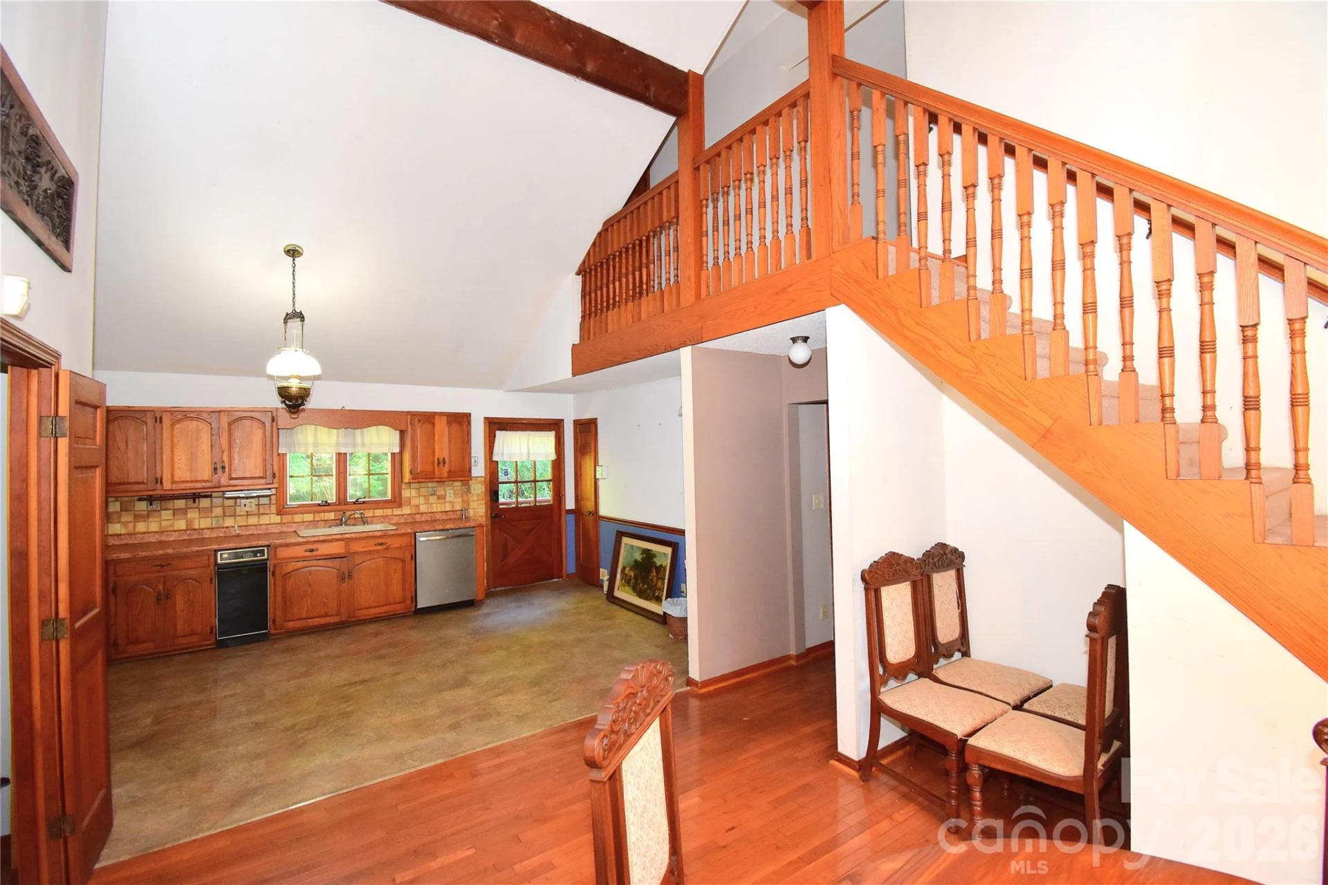 586 Justice Ridge Road - Photo 5
