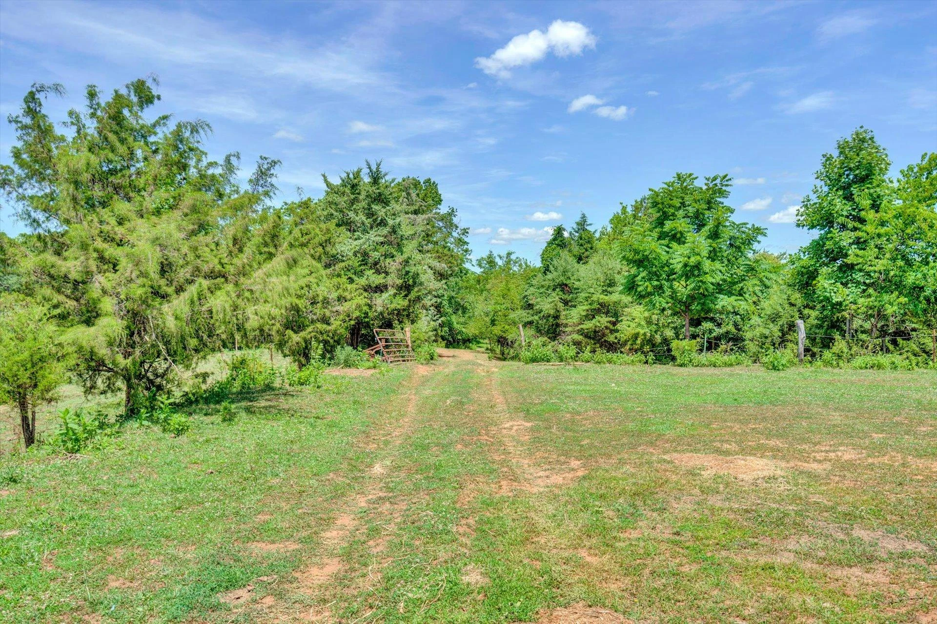 3718 Hardy RD - Photo 12